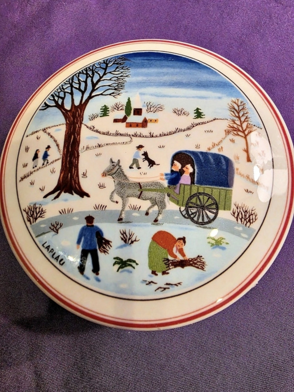 Villeroy & Boch Naif Christmas Lidded Trinket Bowl White & Red